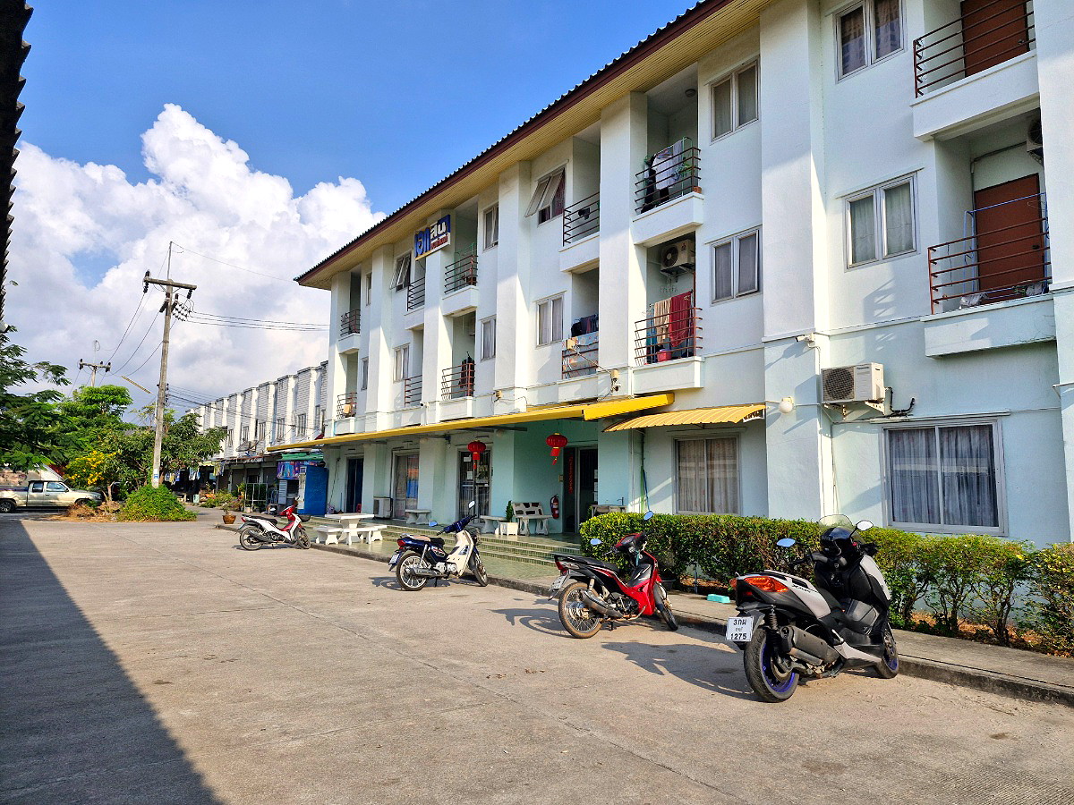 Pictures of EAKSIN APARTMENT 19/21