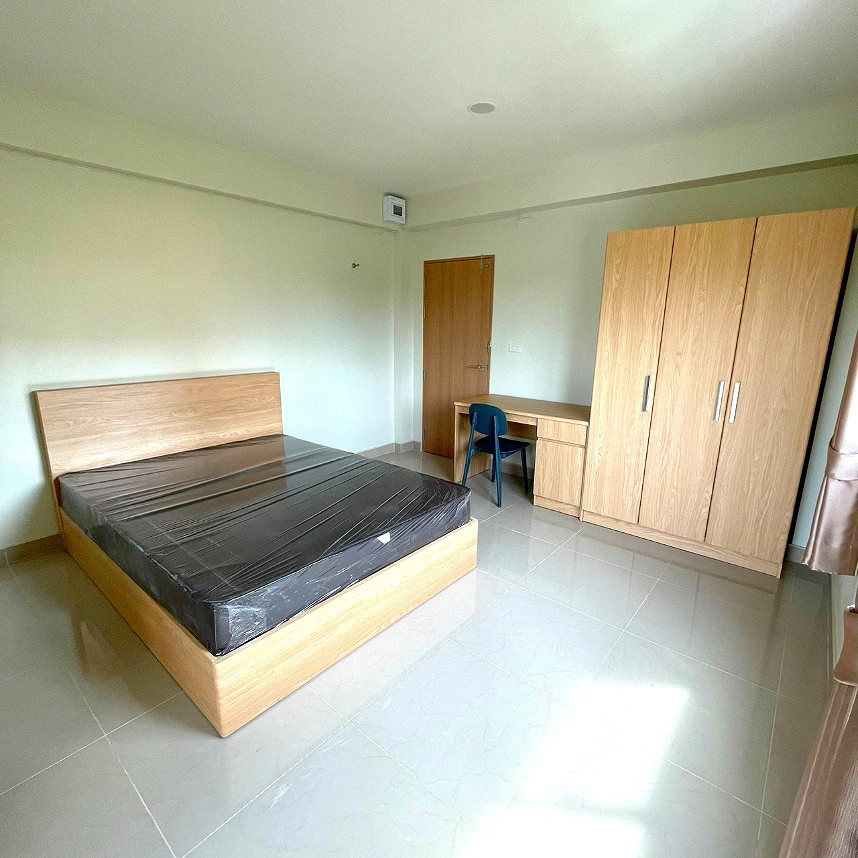Pictures of Kitkamol Place 5/11