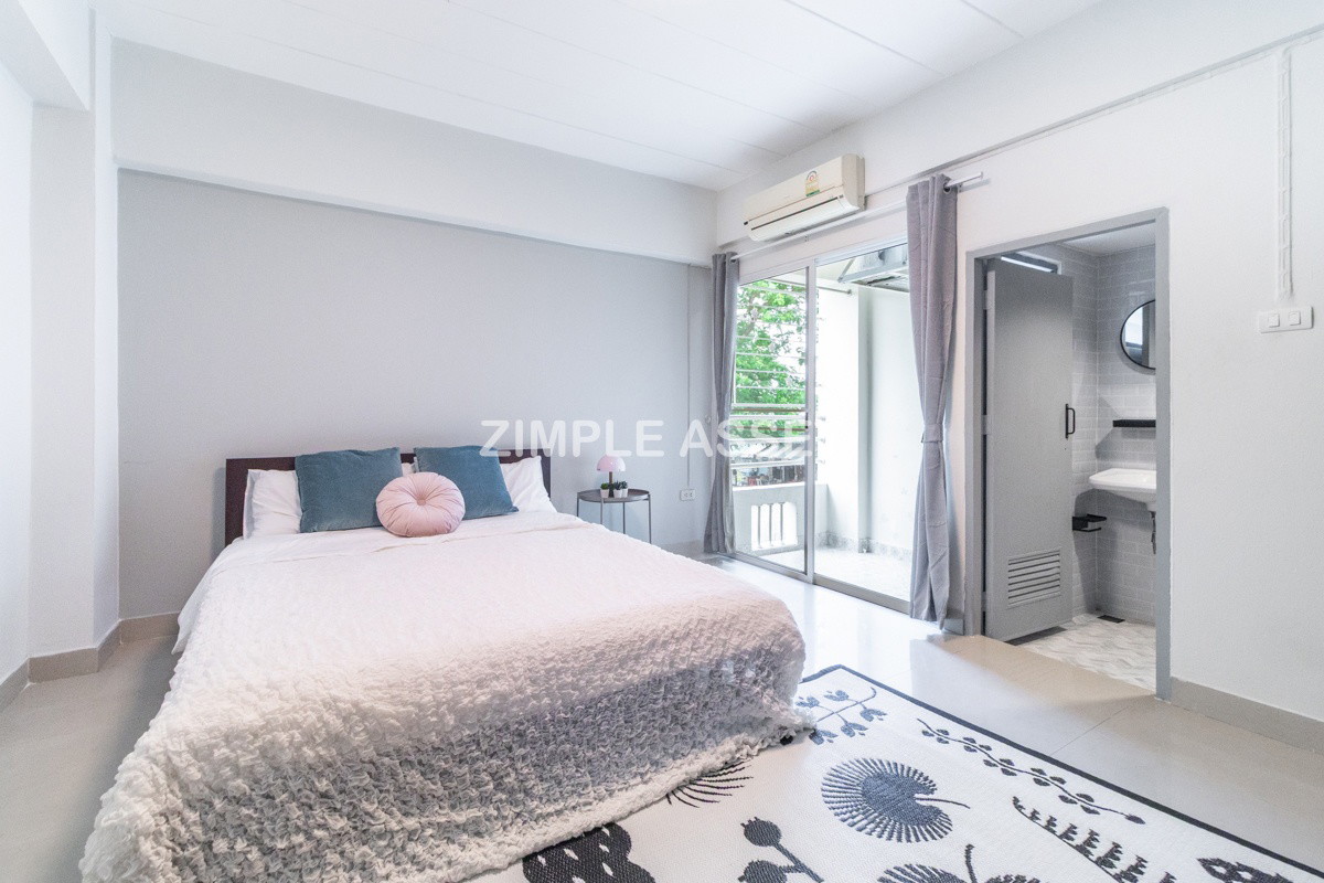 Condo · Wang Thonglang, bangkok — photo 5
