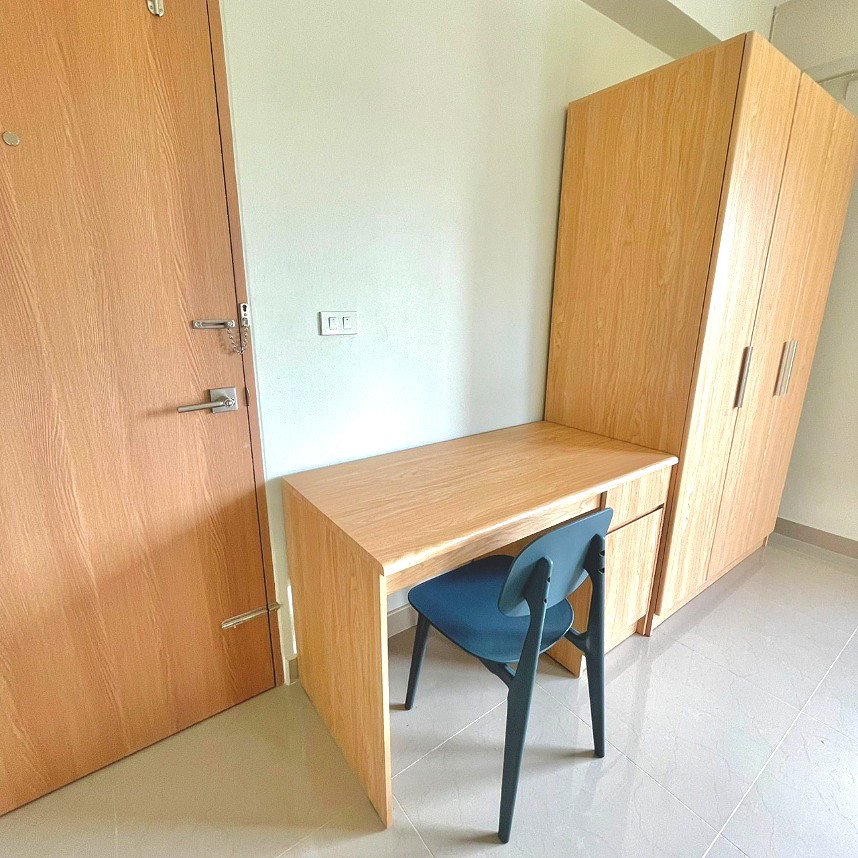 Pictures of Kitkamol Place 7/11