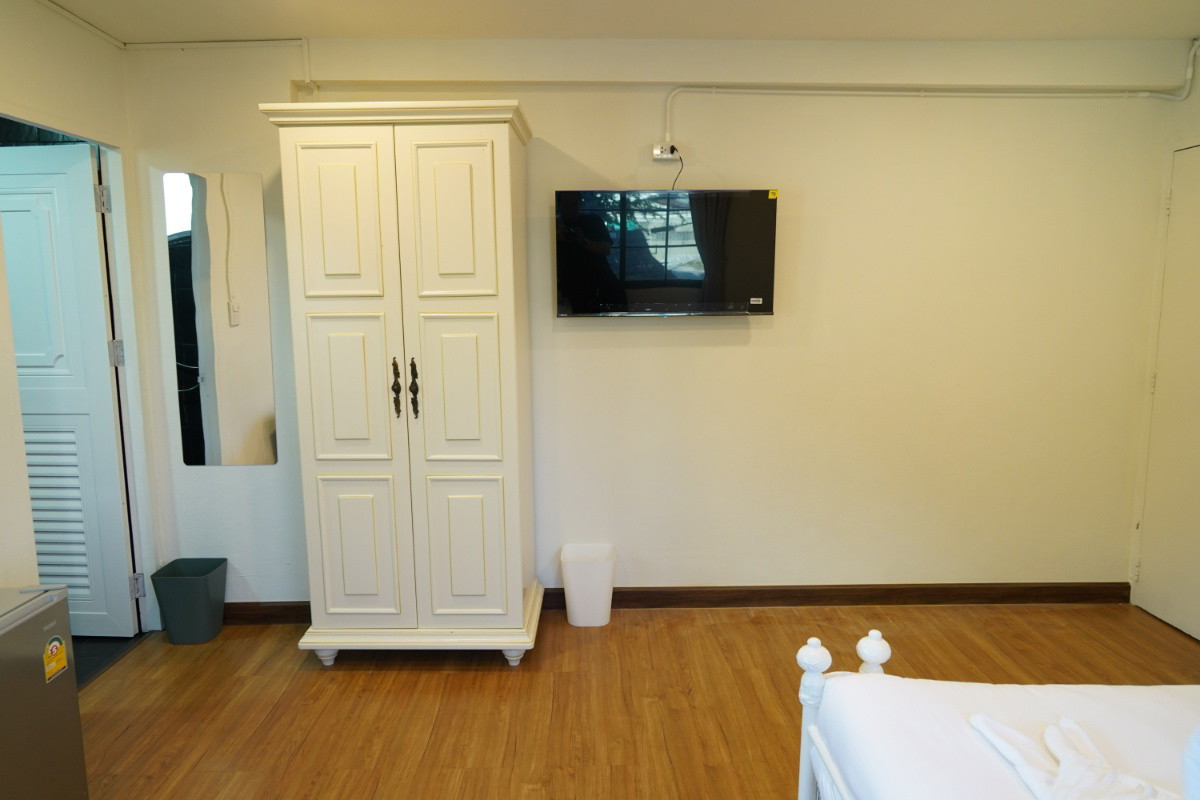 Condo · Huai Khwang, bangkok — photo 5