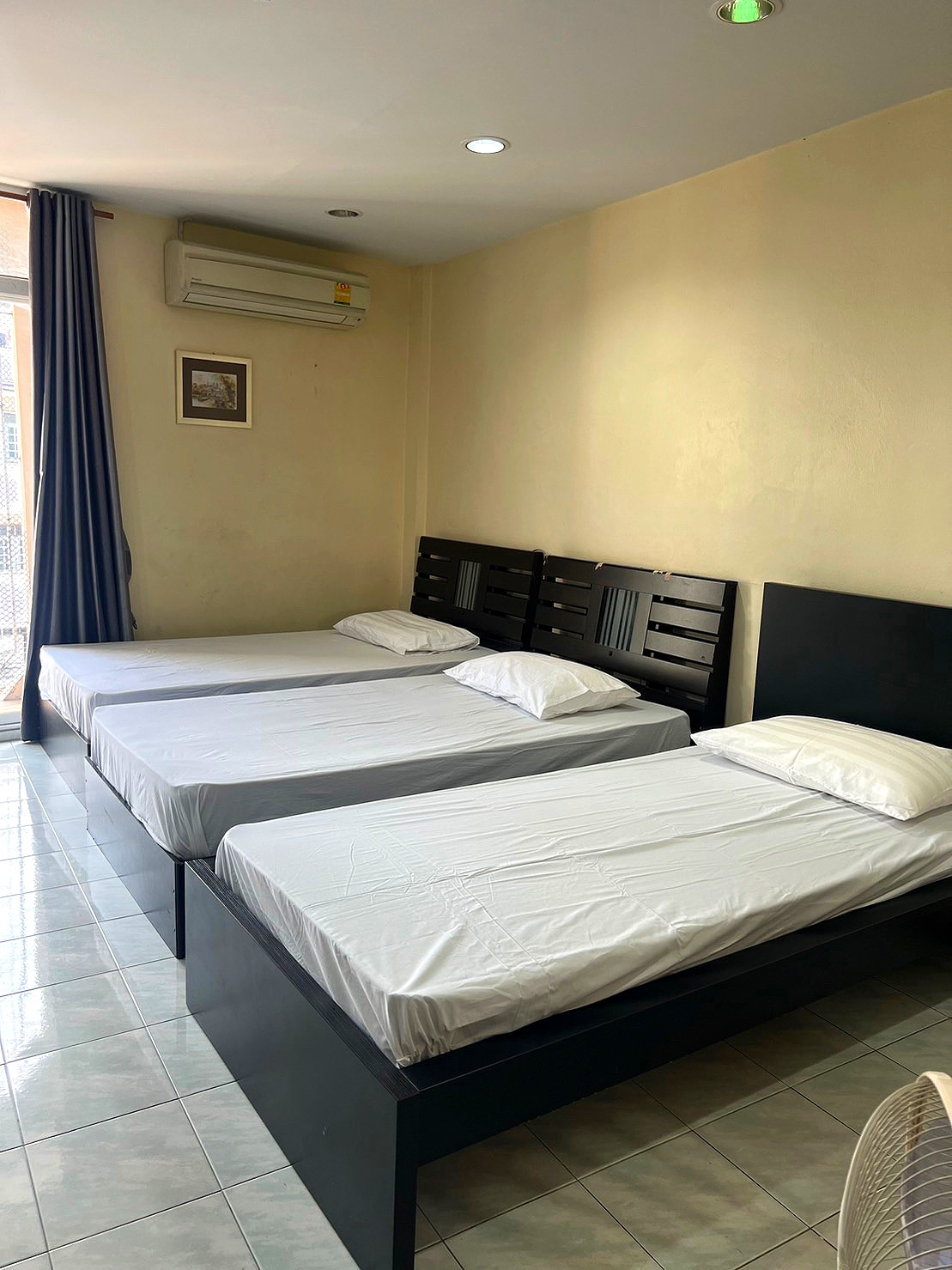 Pictures of Jittree Apartment 1/10