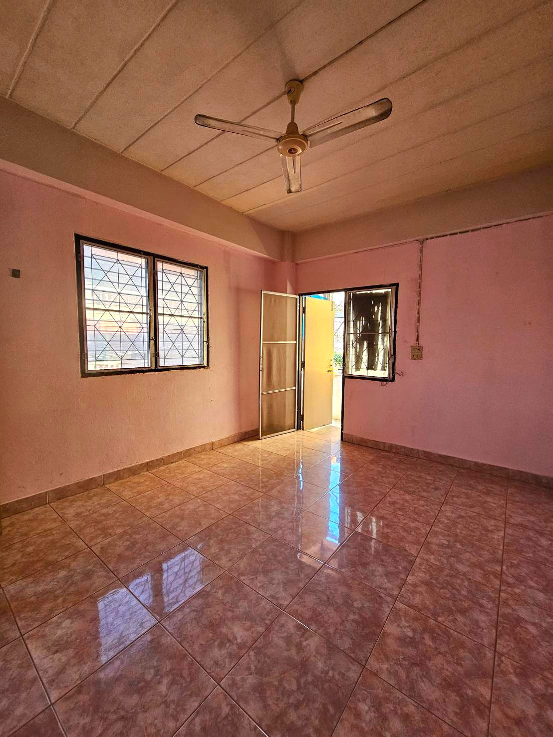 Pictures of Chongrak  Apartment 4/9