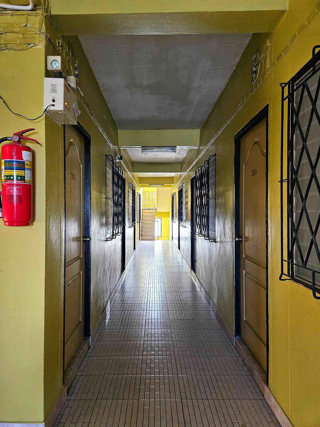 Pictures of Chongrak  Apartment 3/9