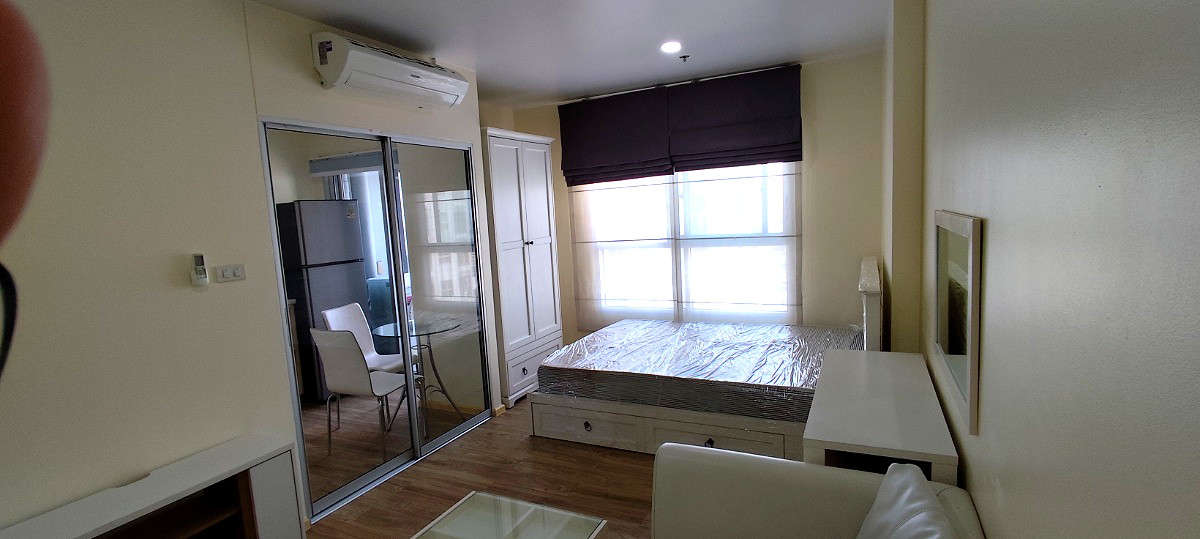 Pictures of ISSI Condo Suksawat 2/5