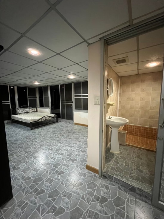 C&T Apartments SoiSuanplu3 - Apartment for Rent