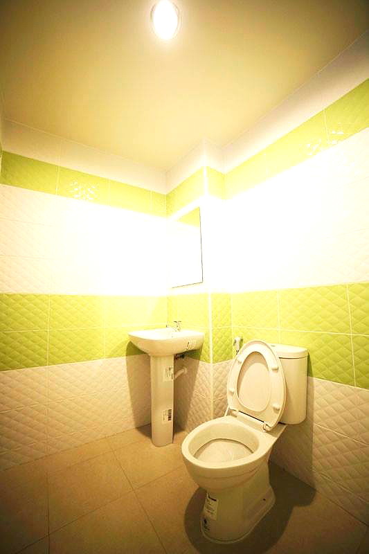 Pictures of P16 Room 5/12