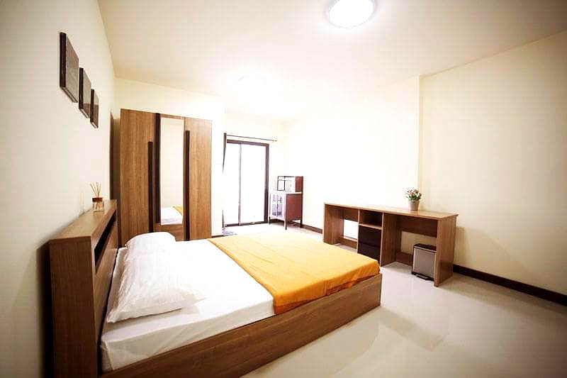 Pictures of P16 Room 2/12