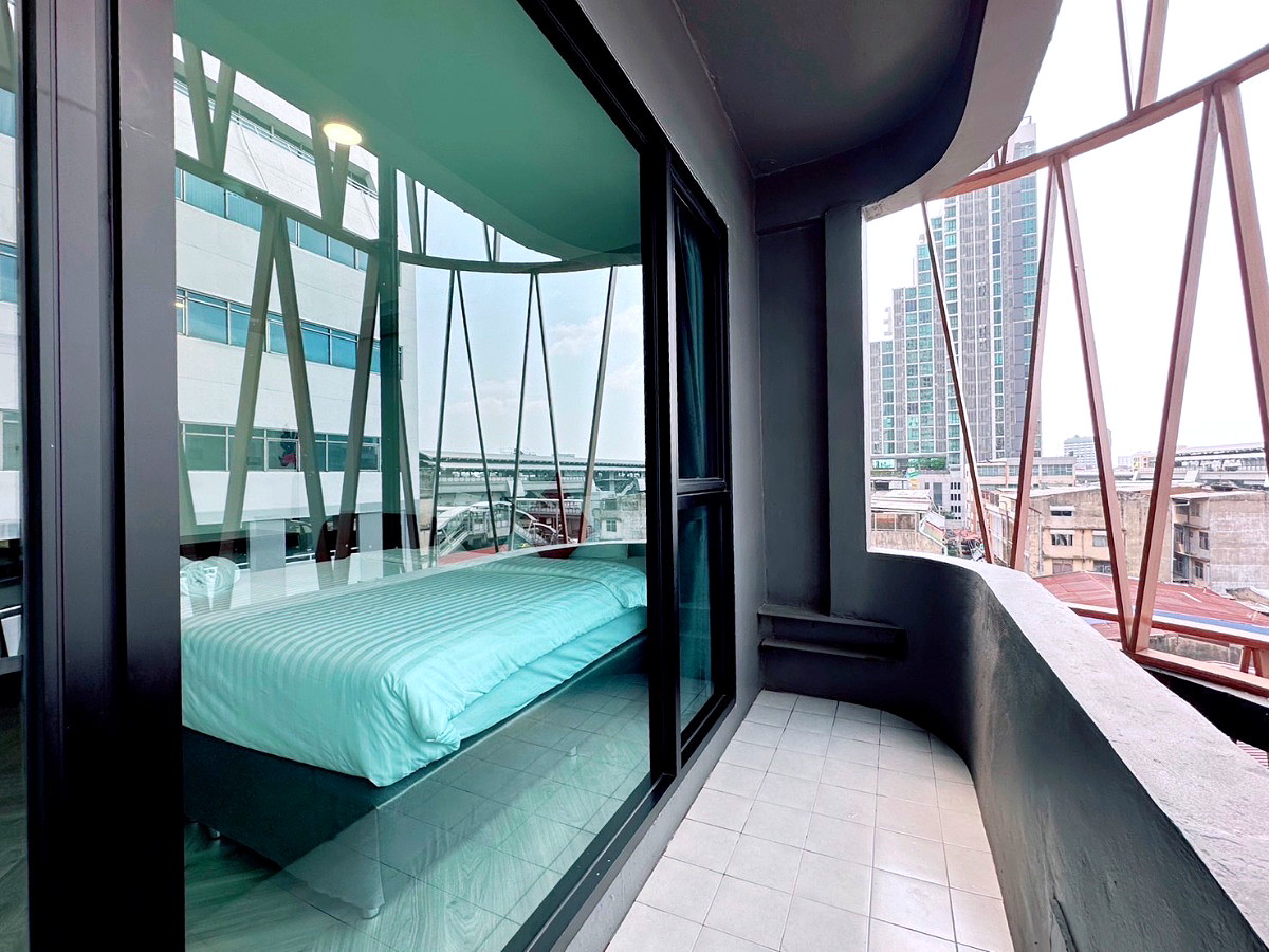รูปภาพ 14 SATHORN ที่พักรายเดือนระยะสั้น 1 - 6 เดือน ห้องรายวัน ติดรถไฟฟ้า พร้อมเข้าอยู่ Line : @14sathorn | อพาร์ทเม้นท์ หอพัก ที่พัก ห้องพัก - รูปที่ 20/23