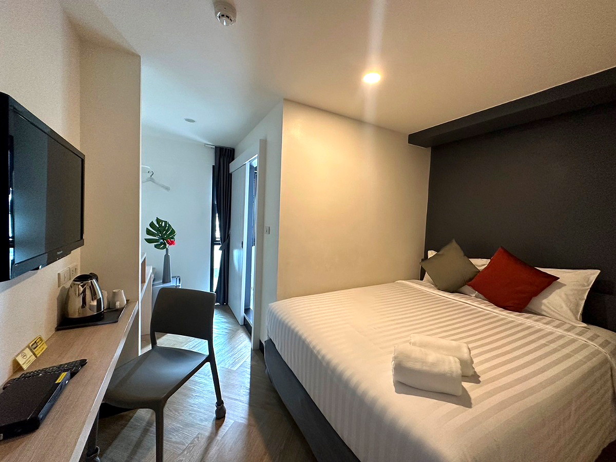 รูปภาพ 14 SATHORN ที่พักรายเดือนระยะสั้น 1 - 6 เดือน ห้องรายวัน ติดรถไฟฟ้า พร้อมเข้าอยู่ Line : @14sathorn | อพาร์ทเม้นท์ หอพัก ที่พัก ห้องพัก - รูปที่ 15/23