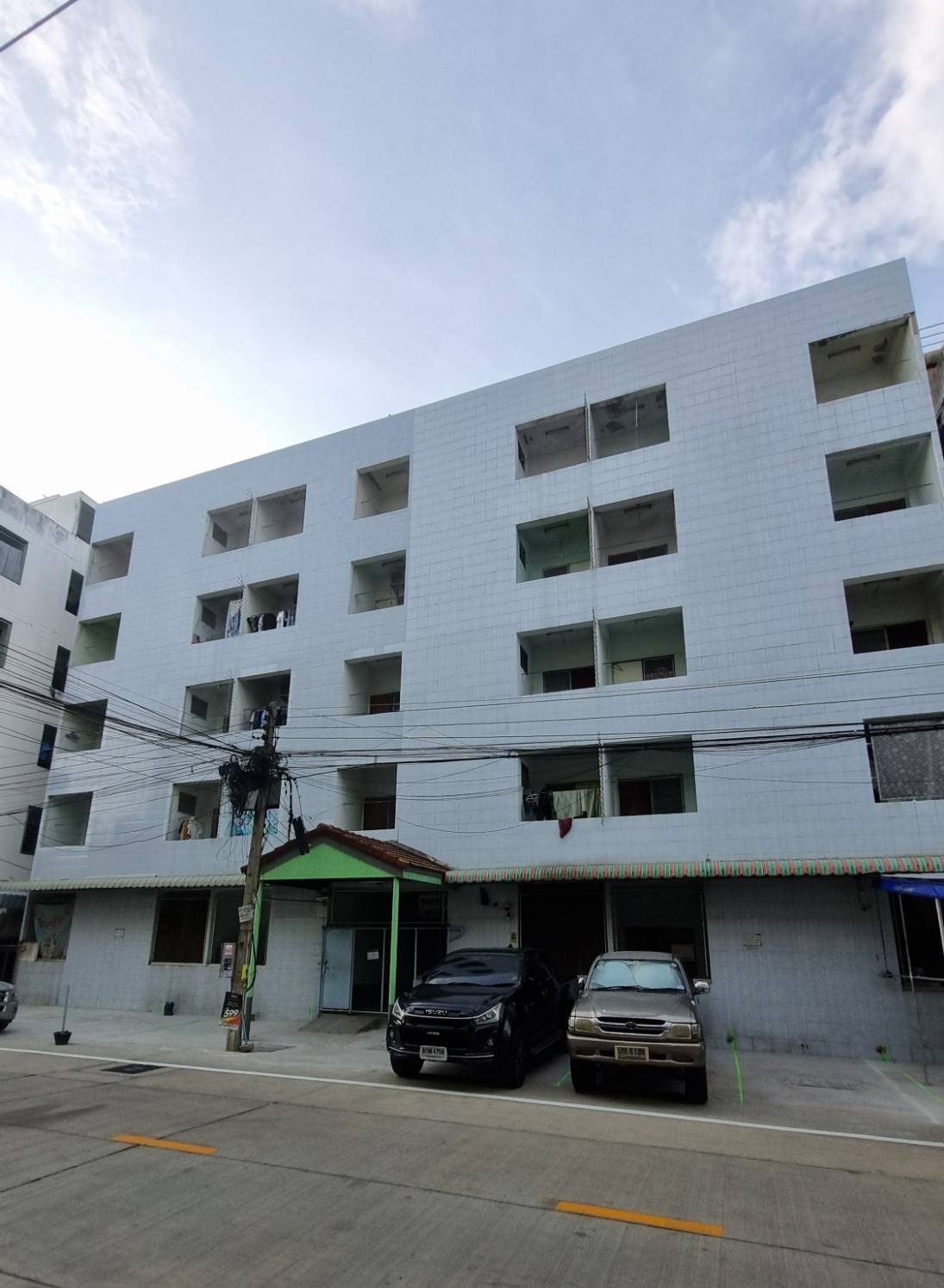 Condo — photo 2
