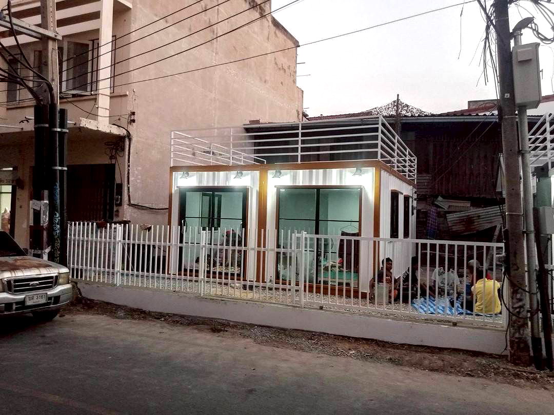 Pictures of Shop for rent 1/2