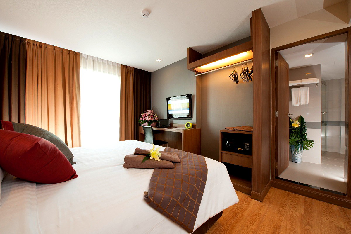Pictures of 41 Suite Bangkok Hotel 5 mins from BTS Phrom Phong. 10/10