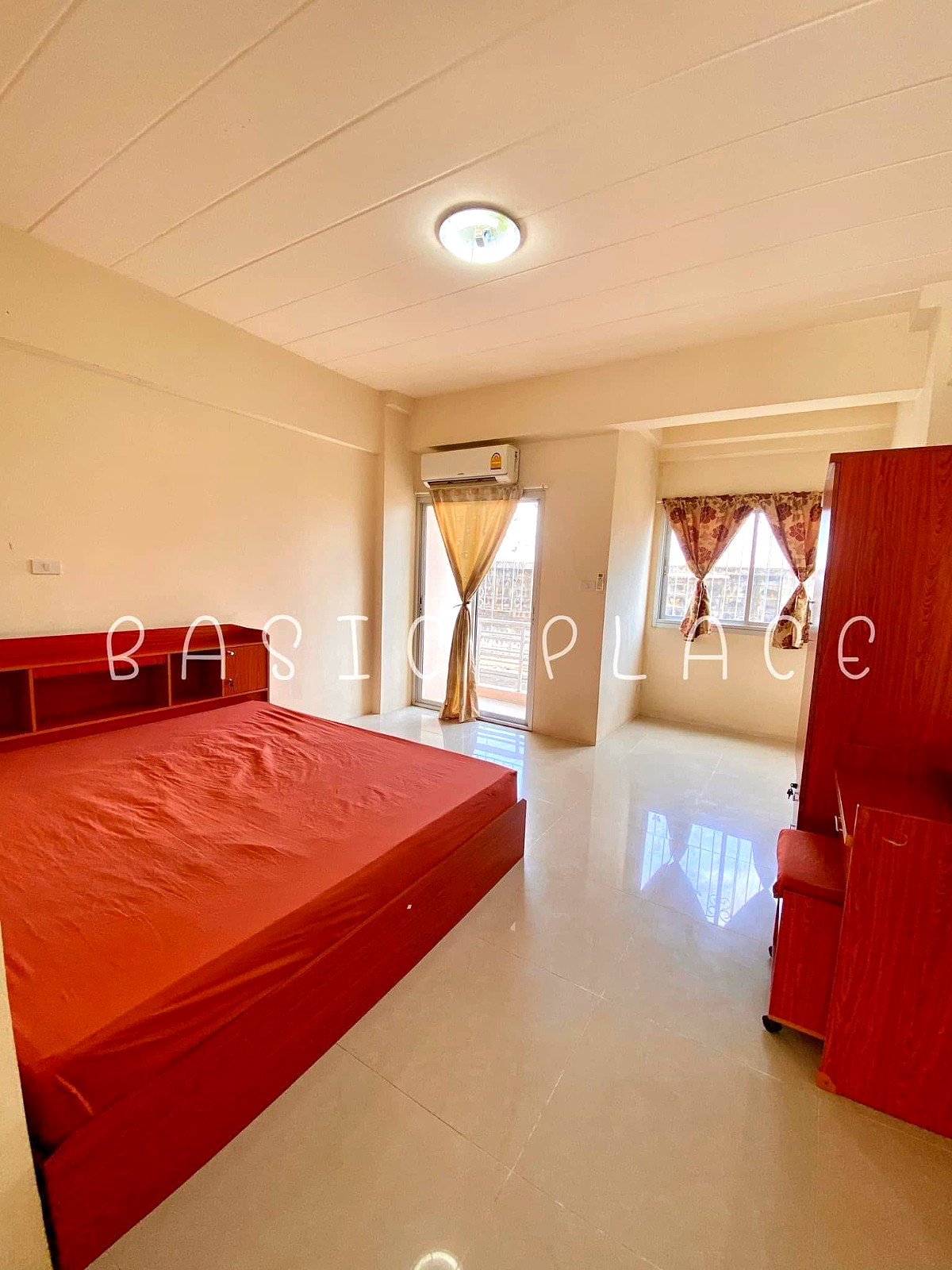 Pictures of ฺBasic Place 3/4