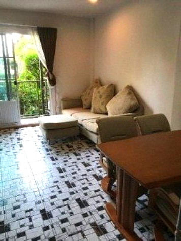 Pictures of Hive Taksin 1/19