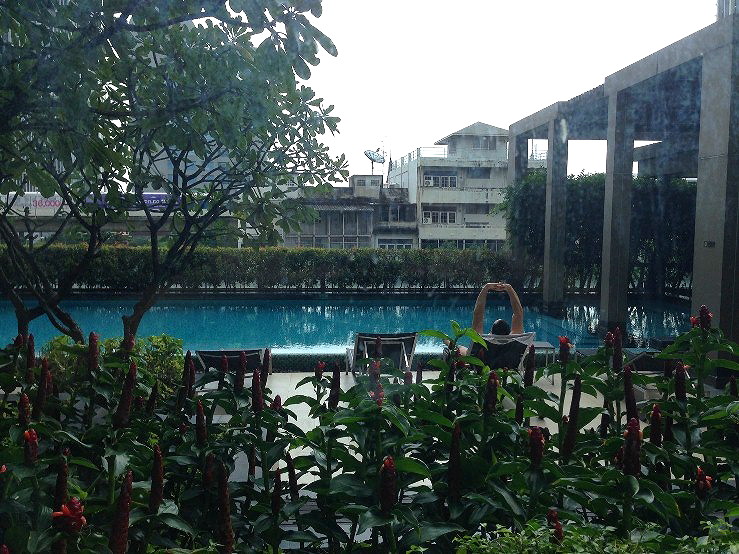 Pictures of Hive Taksin 16/19