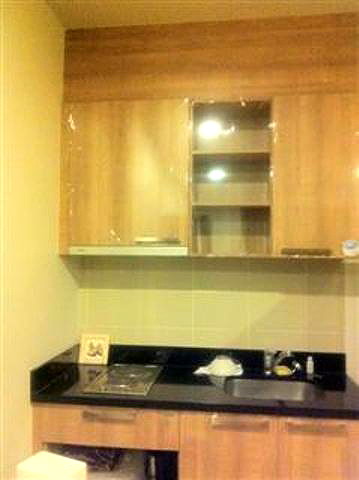 Pictures of Hive Taksin 3/19