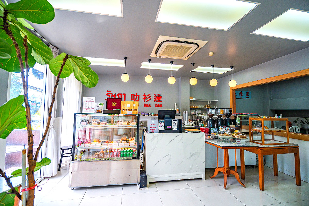 Pictures of Ratana Rassada Phuket Town 6/10
