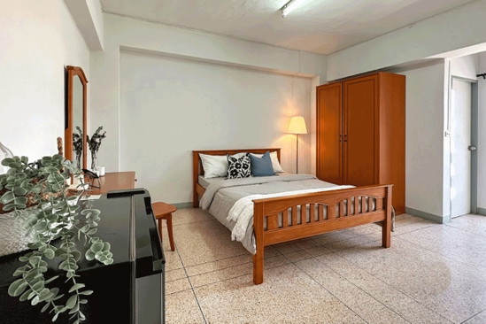 Cana Mansion near MRT Tha Phra - Apartment for Rent