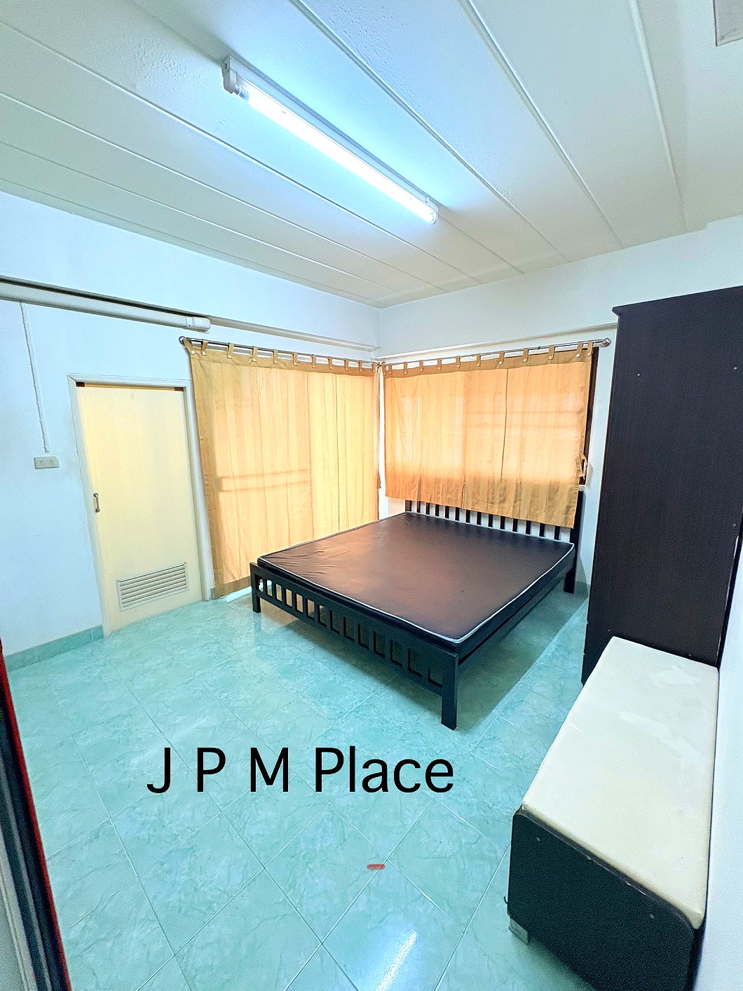 Pictures of J.P.M.PLACE 4/7