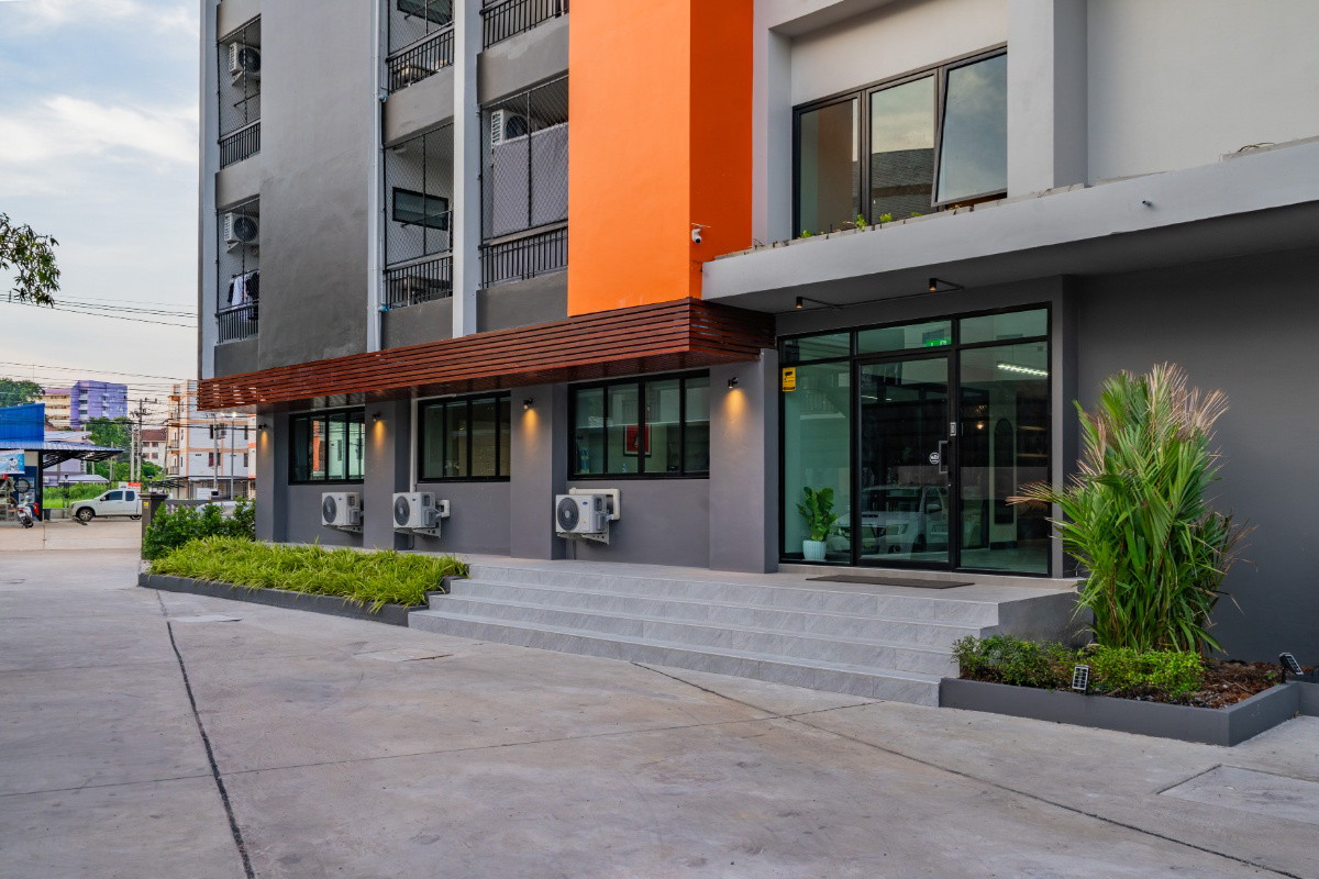 Condo — photo 2