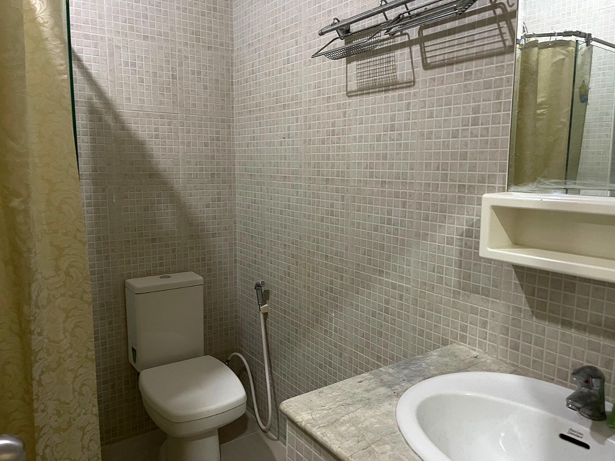 Pictures of Silom Suite Condo 9/19