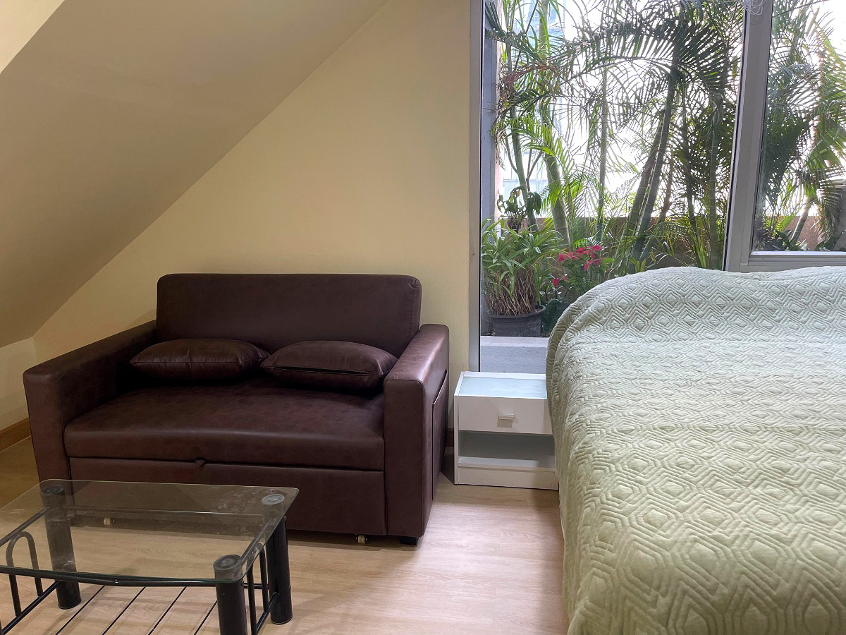 Pictures of Silom Suite Condo 5/19