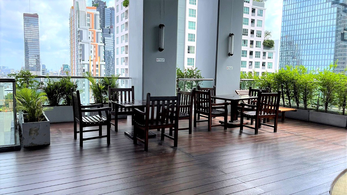 Pictures of Silom Suite Condo 11/19