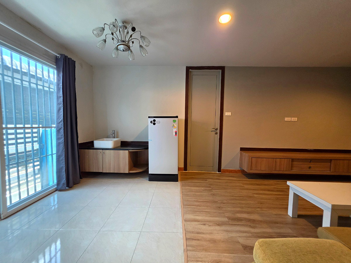 Pictures of Alpine Apartment Aiyara (Talaad Thai-Nawanakhon) 10/18