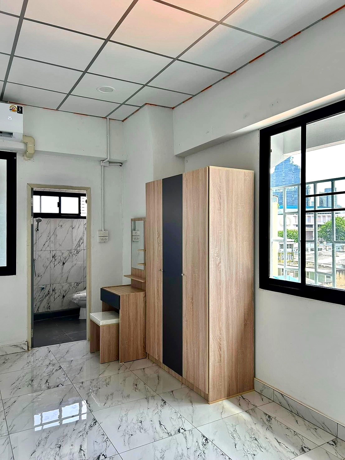 Pictures of CharoenKrung 63 8/13