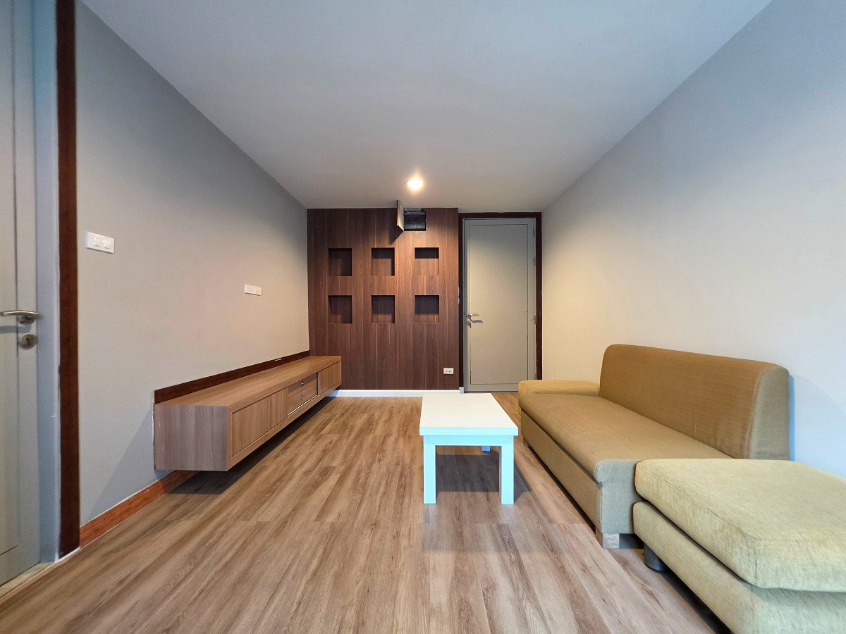 Pictures of Alpine Apartment Aiyara (Talaad Thai-Nawanakhon) 11/18