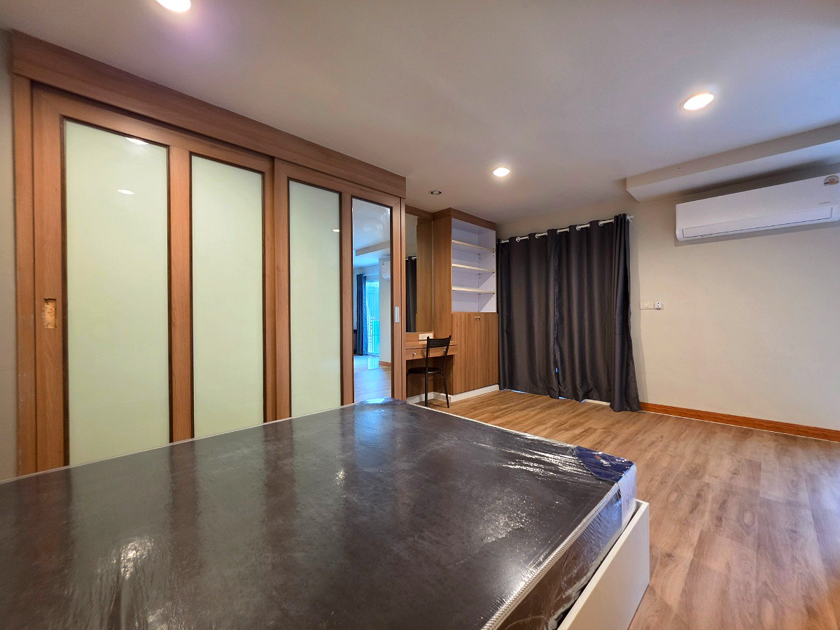 Pictures of Alpine Apartment Aiyara (Talaad Thai-Nawanakhon) 14/18