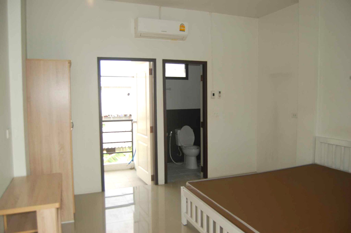 Pictures of Baan Bou Khao 26/33