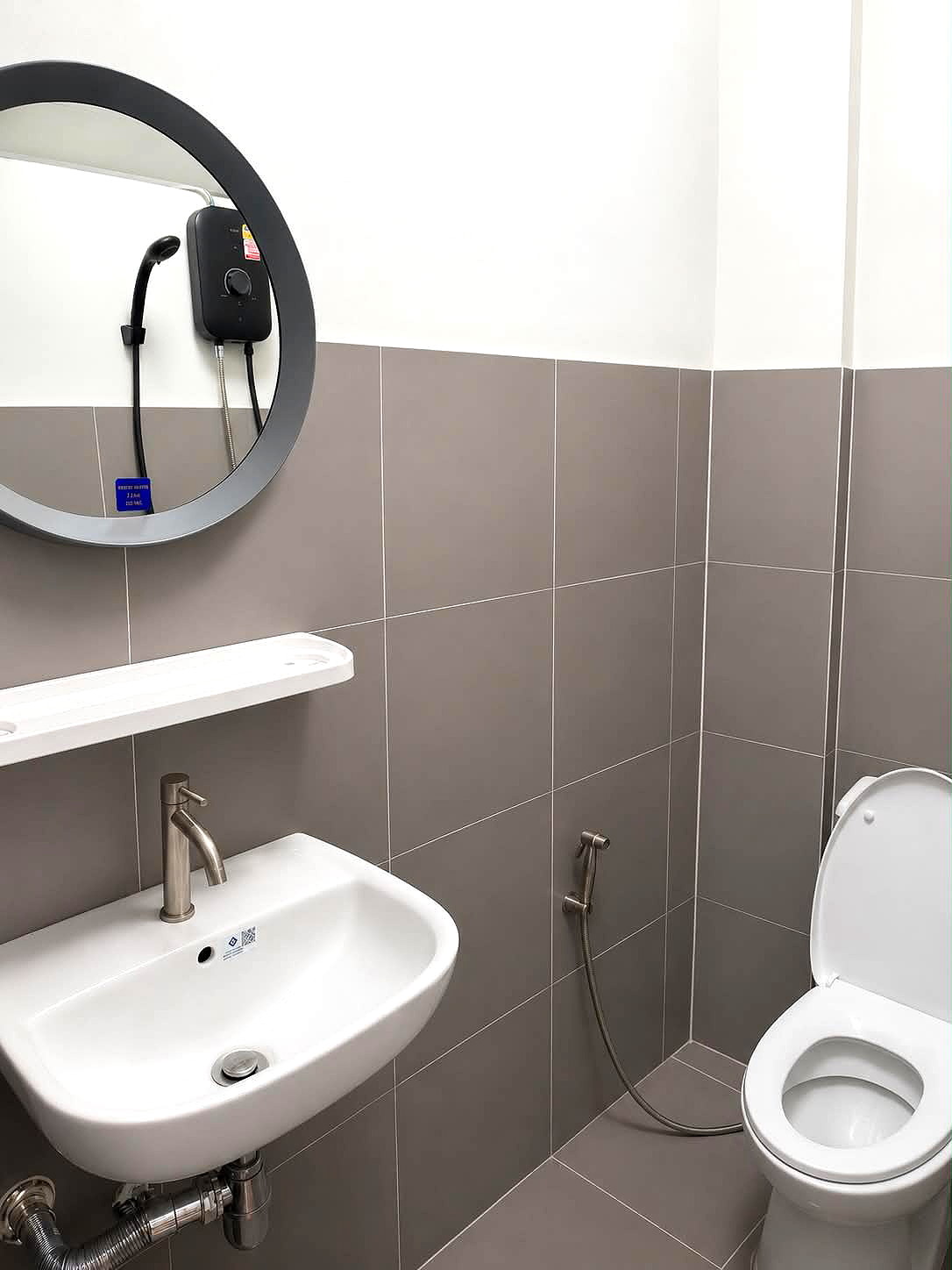 Pictures of Noy rooms 4/11
