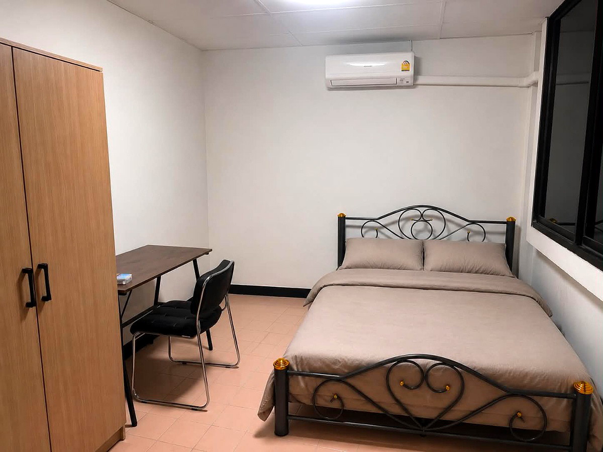 Pictures of Noy rooms 1/11
