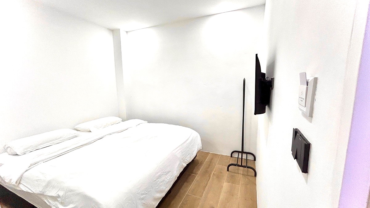 Pictures of 65 Hostel Bangkok 1/10