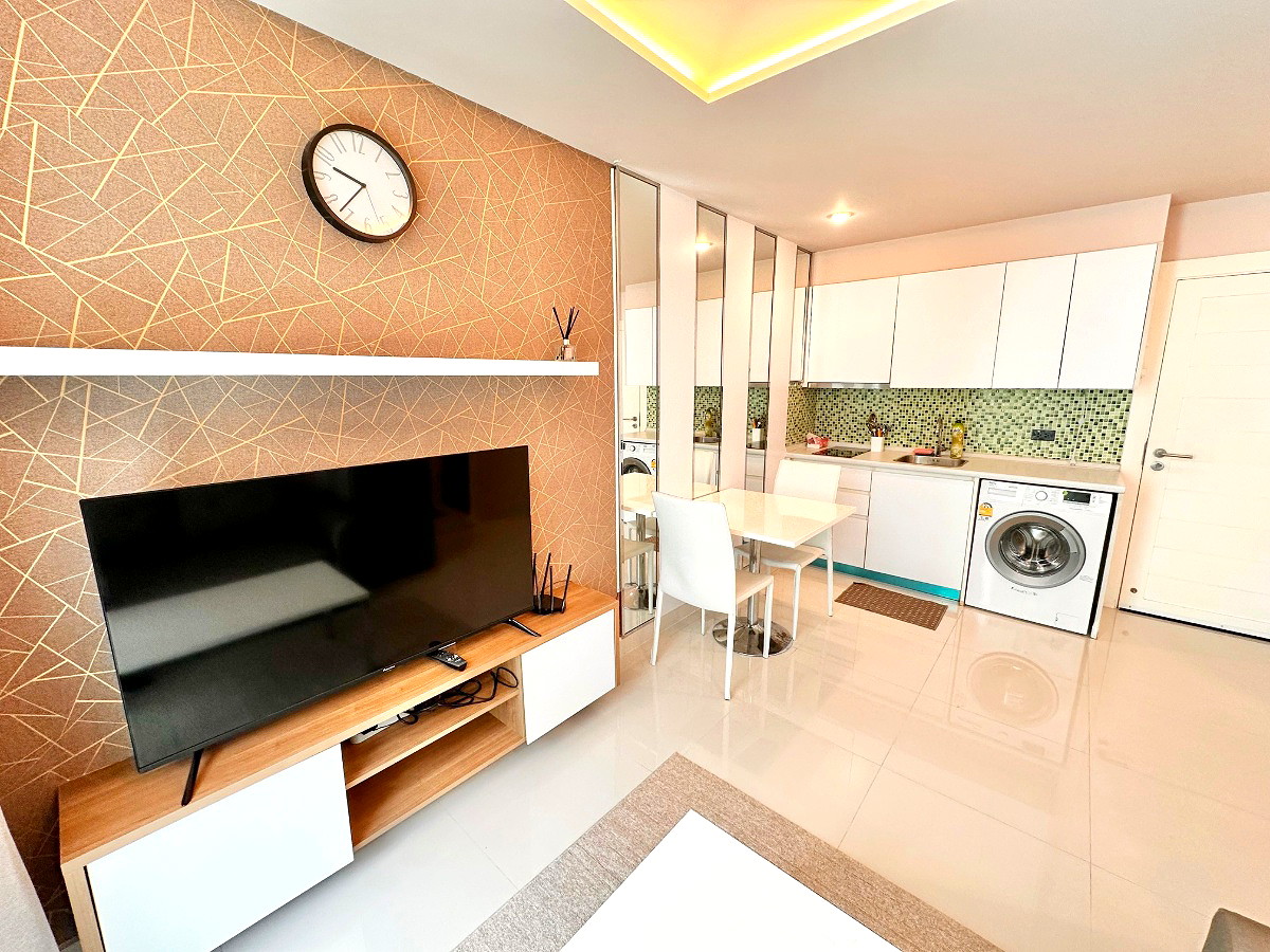 Pictures of Amazon Residence 41/47
