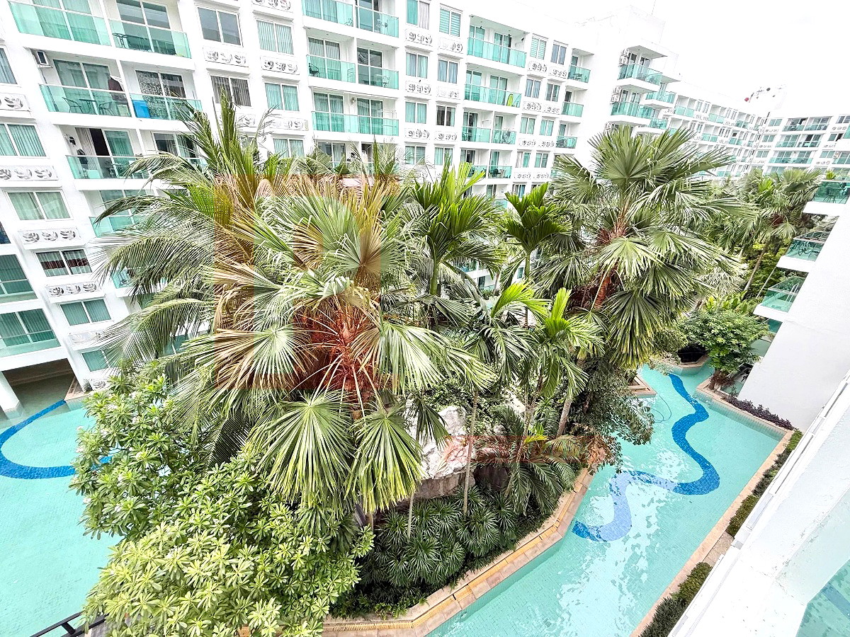 Pictures of Amazon Residence 17/47
