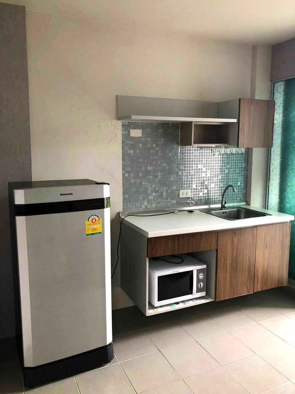 Pictures of D Condo  5/7