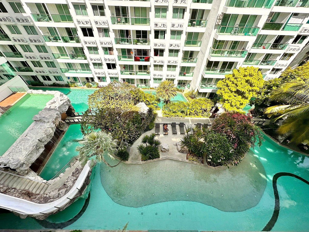 Pictures of Amazon Residence 31/47