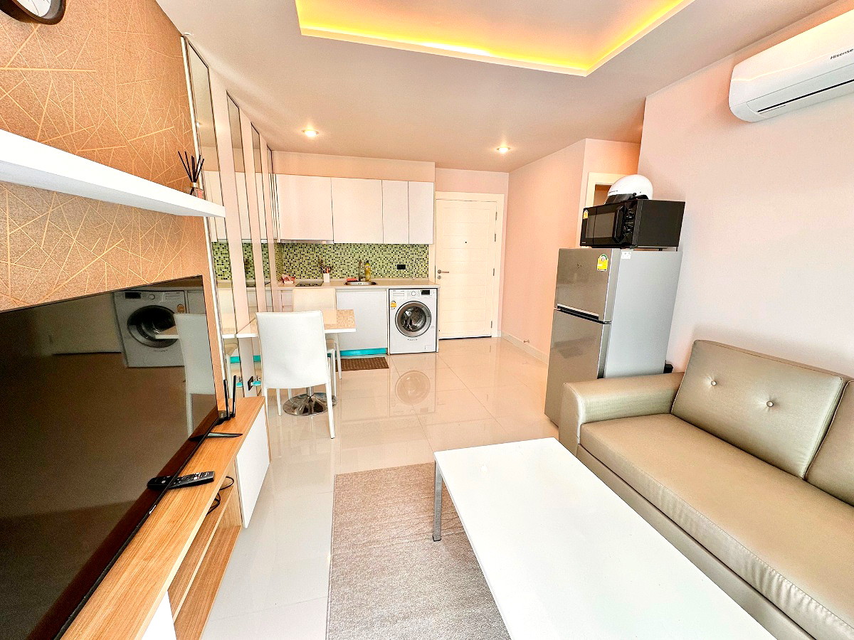 Pictures of Amazon Residence 45/47