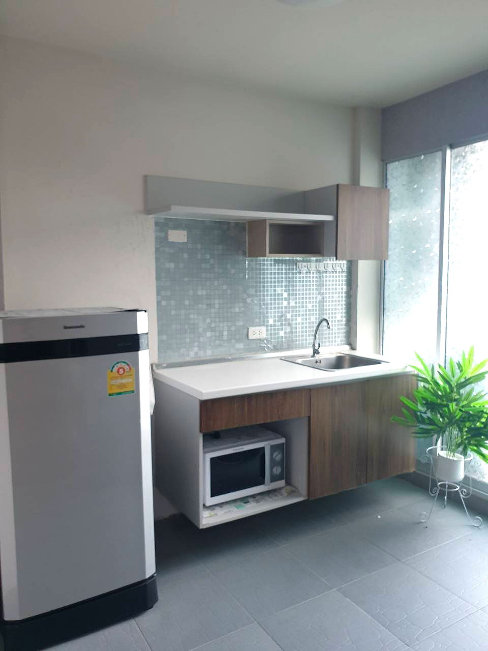 Pictures of D Condo  2/7