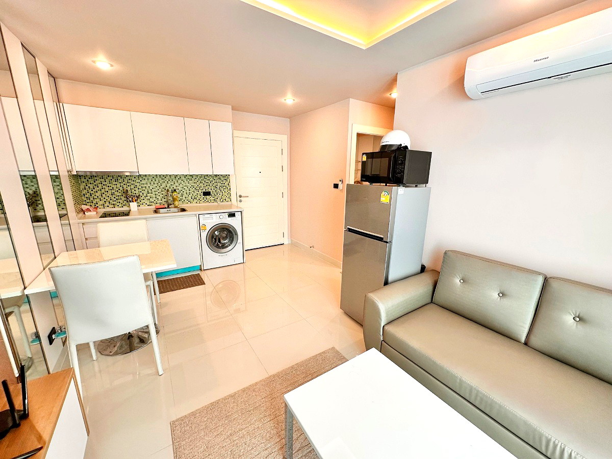 Pictures of Amazon Residence 40/47