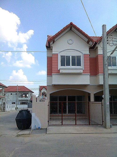 Pictures of Arunthong Village 5 1/11