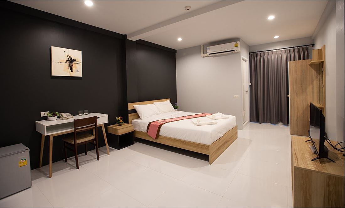 Condo · Bang Rak, bangkok — photo 2