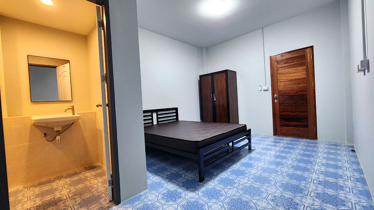 Pictures of Koolga House 1/24