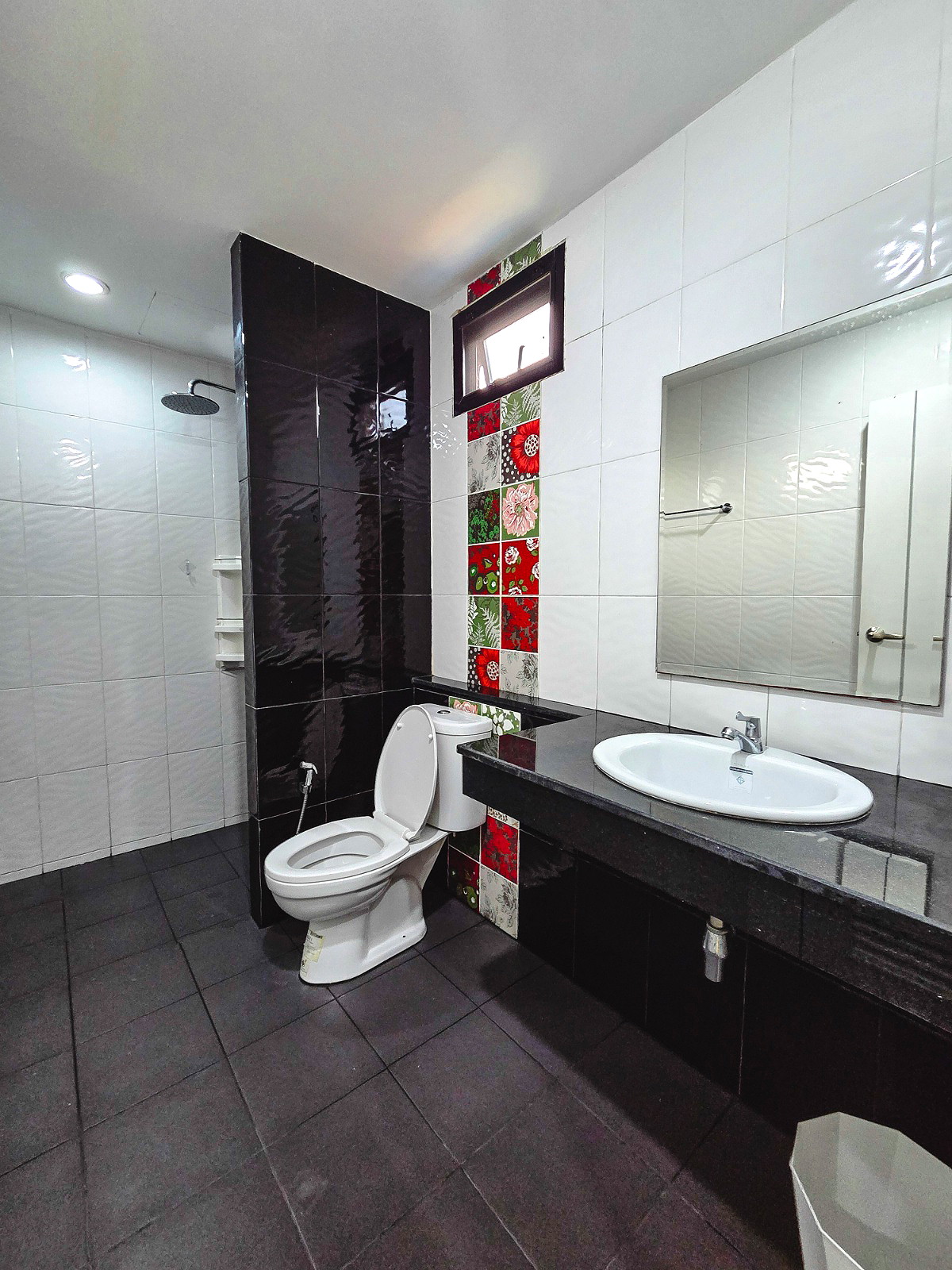 Pictures of Gift House Thalang  17/18