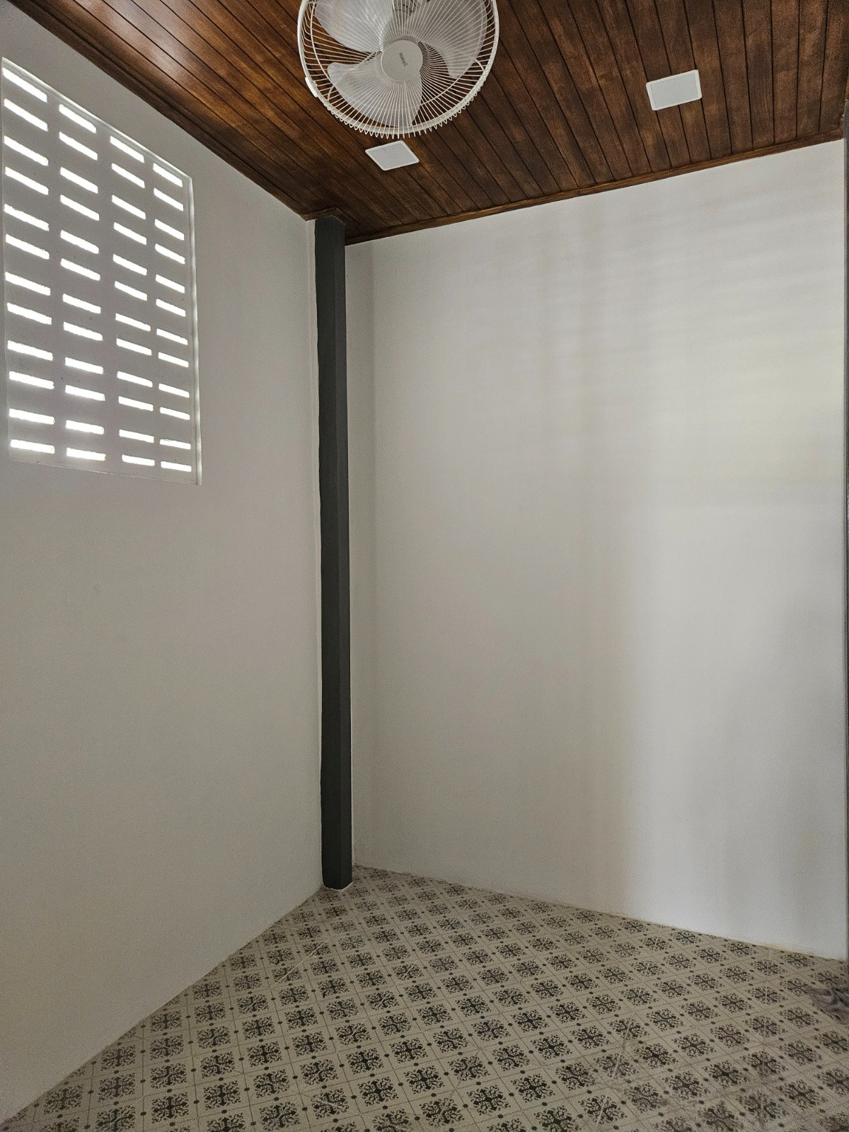 Condo — photo 3