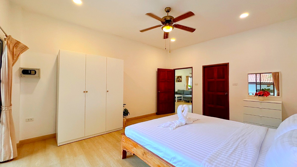 Pictures of Asava Rawai Sea View Private Resort  59/85