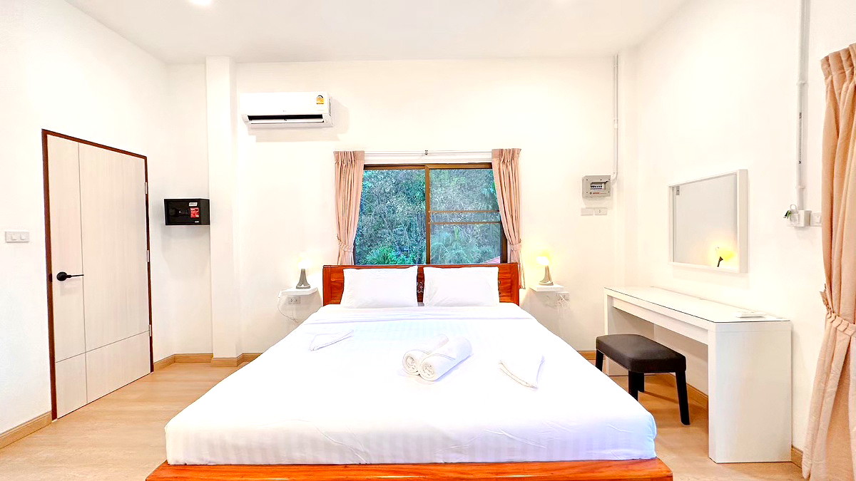 Pictures of Asava Rawai Sea View Private Resort  15/36
